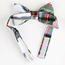 Load image into Gallery viewer, Christmas Plaid Bow Tie
