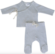Load image into Gallery viewer, Black and White Layette Set
