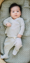 Load image into Gallery viewer, Black and White Layette Set
