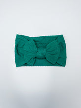 Load image into Gallery viewer, Cable Knit Bows
