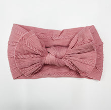 Load image into Gallery viewer, Cable Knit Bows
